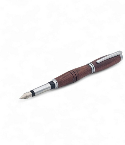 עט נובע בעבודת יד – Jr. Gentleman I אלגנטיות מחושבת בעיצוב עץ מהודר