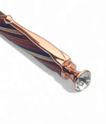 עט ליידי מפואר בעבודת יד – עץ צבעוני עם ציפוי נחושת ורכיב קריסטל