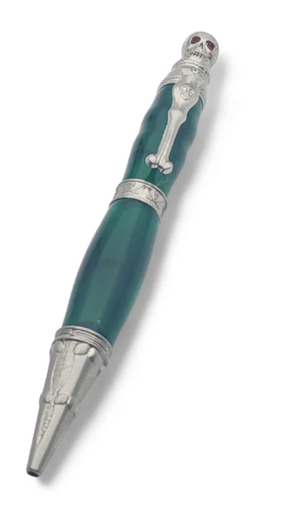 עט פיראטים בעבודת יד – גולגולת, עצם ועיניים לוחשות סוד ☠️