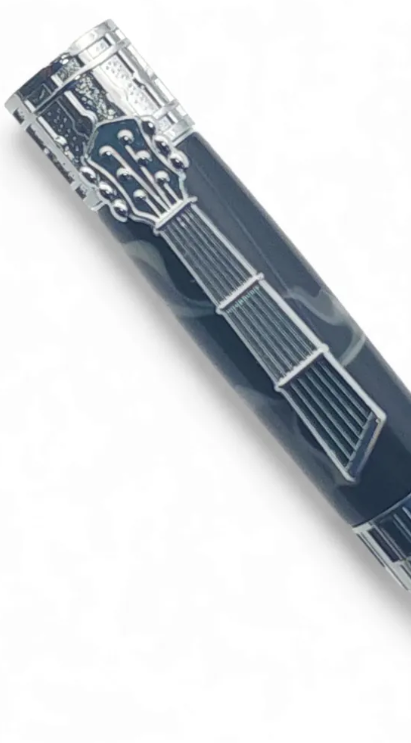 🎶 עט הכתיבה המוזיקלי – כתיבה שנולדה מהלב